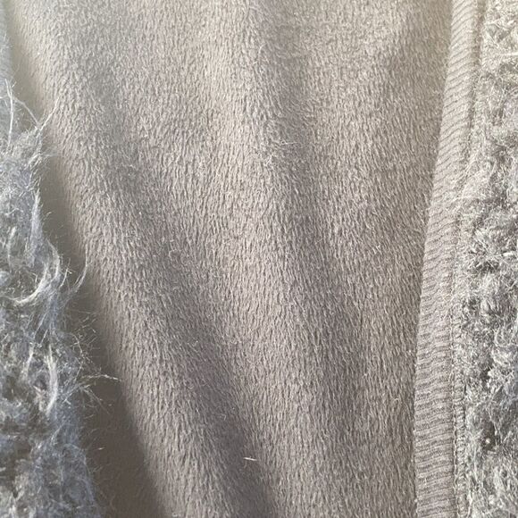 Kenzie sleeveless vest with fleece lining faux fur pockets oversized SM Black - Picture 13 of 16